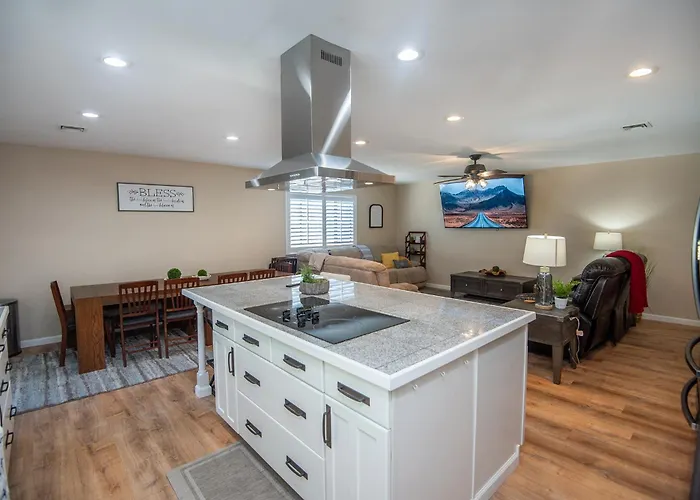 5 Star Luxury With Private Pool And Cozy Firepit *