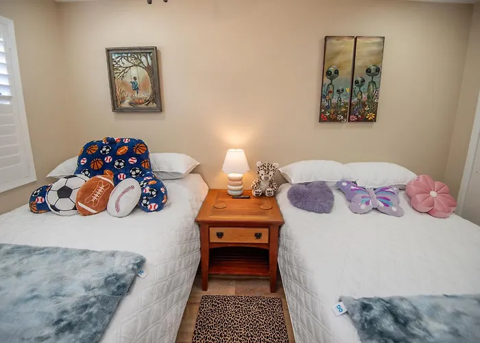 5 Star Luxury With Private Pool And Cozy Firepit Сasa de vacaciones
