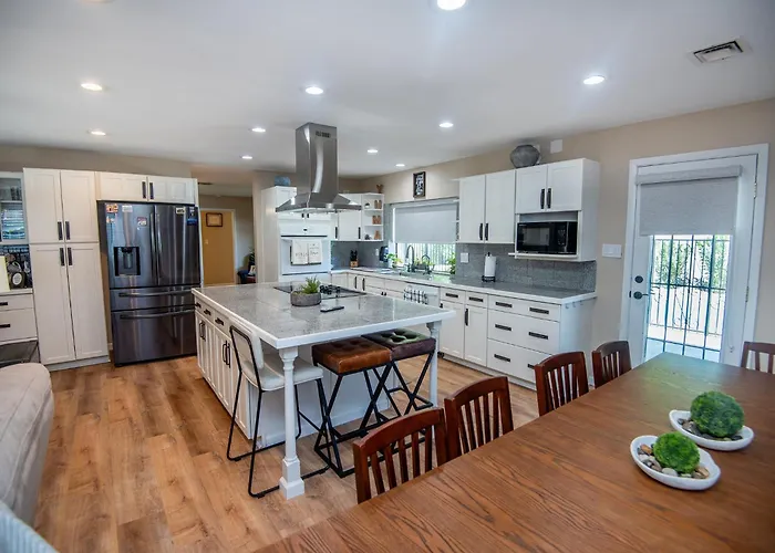 5 Star Luxury With Private Pool And Cozy Firepit Holiday home Yuma