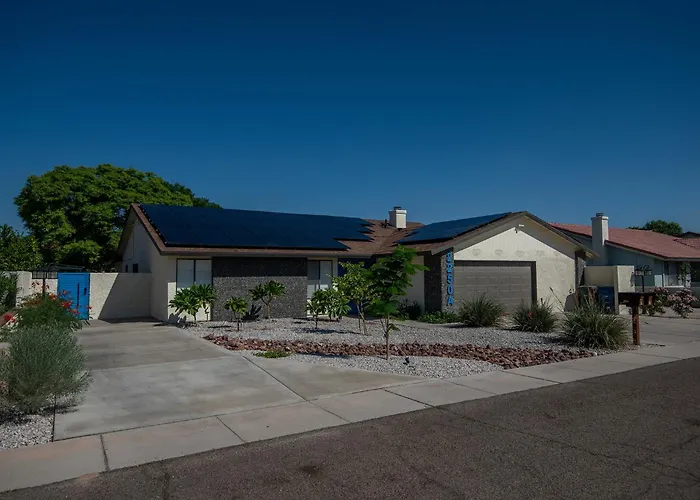 Holiday home 5 Star Luxury With Private Pool And Cozy Firepit Yuma